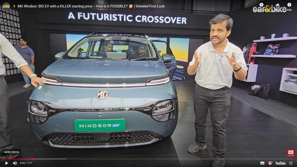 MG की आने वाली यह इलेक्ट्रिक कार Cloud EV या Windsor EV नाम से भारत में लॉन्च होने की उम्मीद है। यह एक फैमिली-फ्रेंडली, किफायती और फीचर-रिच इलेक्ट्रिक कार होगी, जिसे खास तौर पर शहर और रोजाना के उपयोग के लिए डिजाइन किया गया है। इसका डिज़ाइन मॉडर्न है, अंदर जगह ज्यादा है और फीचर्स काफी प्रैक्टिकल हैं – इसलिए यह कई लोगों के लिए एक बेहतरीन शुरुआत साबित हो सकती हैं। 2026 में लॉन्च होने वाली इलेक्ट्रिक कारें कीमत